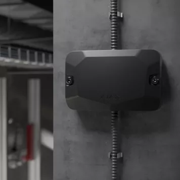 Модуль для захисту пристроїв Fibra від короткого замикання та саботажу Ajax LineProtect Fibra (61384.178.NC)-5