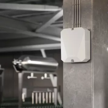 Модуль интеграции ведущих устройств посторонних Ajax MultiTransmitter Fibra белый (44410.62.WH1)-3