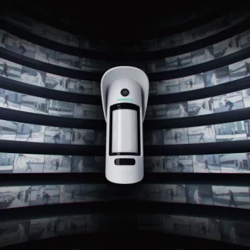 Беспроводной уличный датчик движения Ajax MotionCam Outdoor (PhOD) с поддержкой фотоверификации тревог, функций "Фото по запросу" и "Фото по сценарию" White (39293.121.WH1)-6