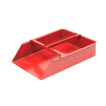 Совок металлический красный (артикул: 000016327)-0